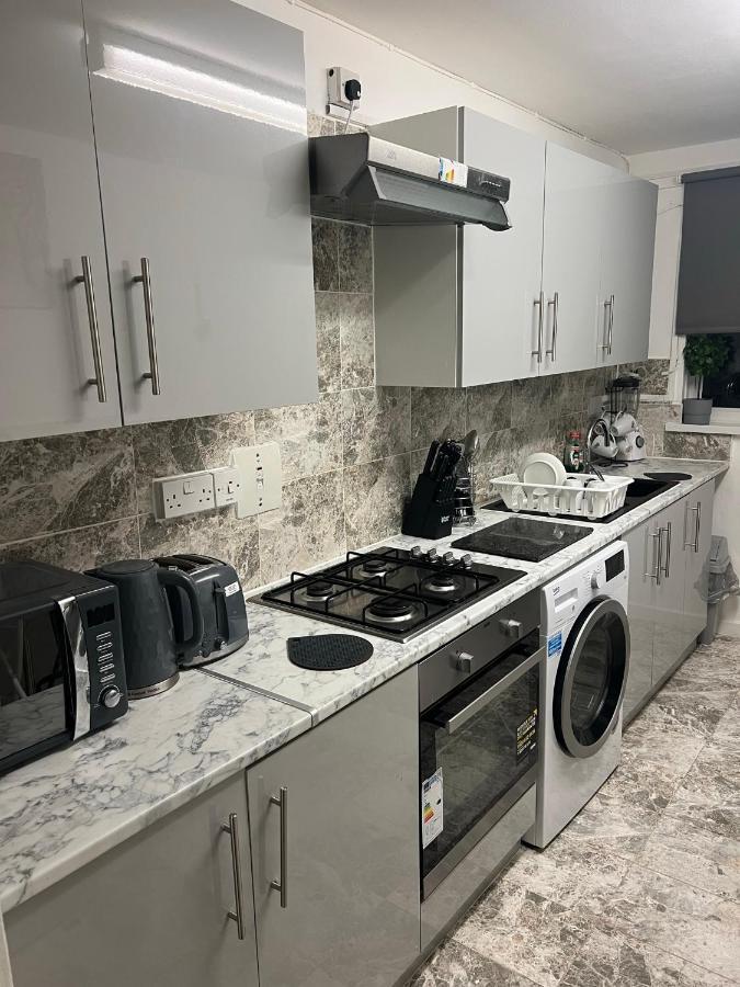 Accu Care Apartment London Exterior foto