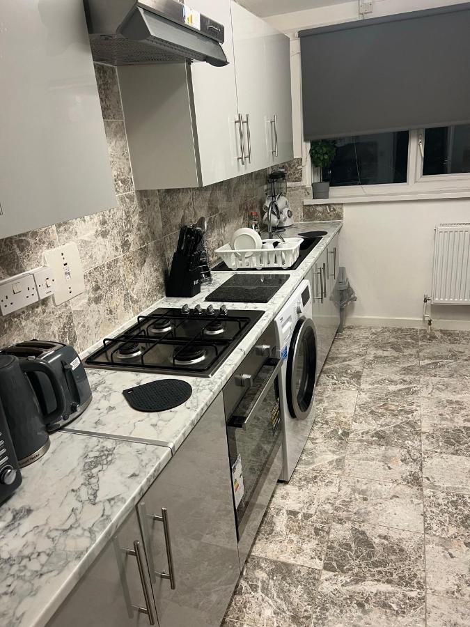 Accu Care Apartment London Exterior foto